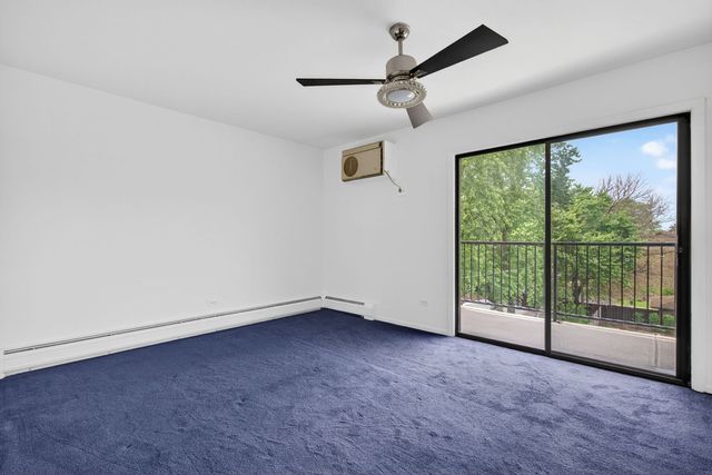 9540 Mayfield Avenue S307, Oak Lawn, IL 60453