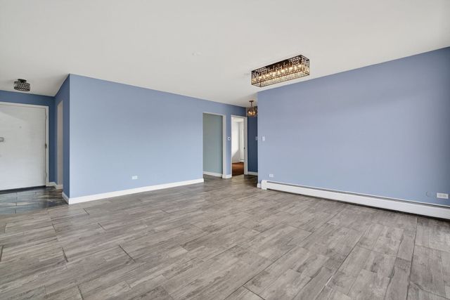 9540 Mayfield Avenue S307, Oak Lawn, IL 60453