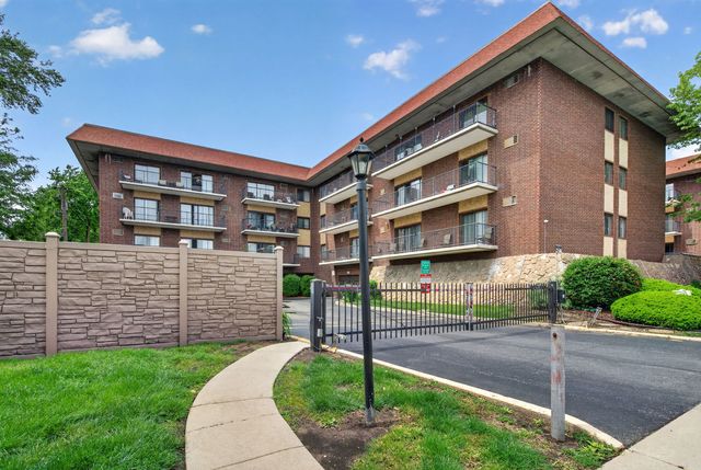 9540 Mayfield Avenue S307, Oak Lawn, IL 60453