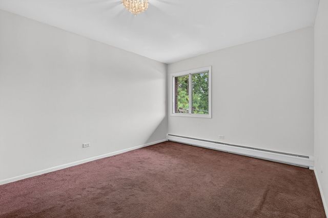 9540 Mayfield Avenue S307, Oak Lawn, IL 60453