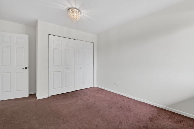 9540 Mayfield Avenue S307, Oak Lawn, IL 60453