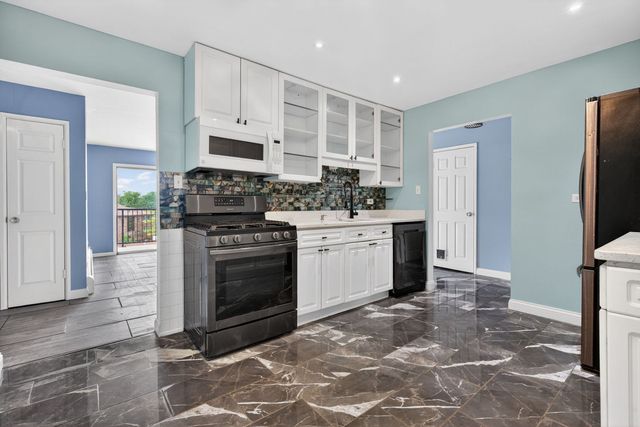 9540 Mayfield Avenue S307, Oak Lawn, IL 60453