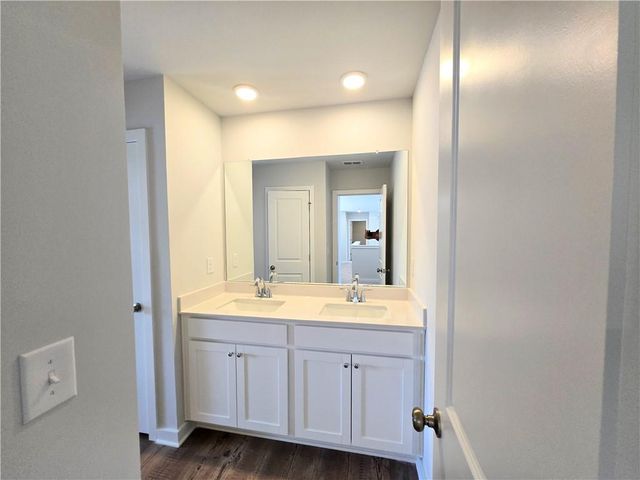 680 Redhead Way(Lot 22), Grayson, GA 30017