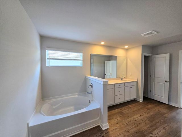 680 Redhead Way(Lot 22), Grayson, GA 30017