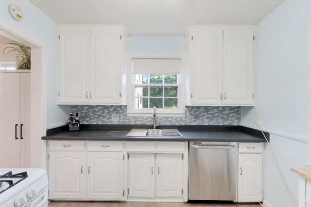 40 Belvidere Street W, Saint Paul, MN 55107