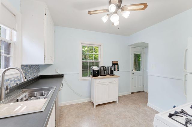 40 Belvidere Street W, Saint Paul, MN 55107