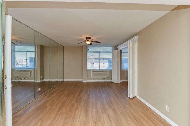 7520 Hornwood Drive 201W, Houston, TX 77036