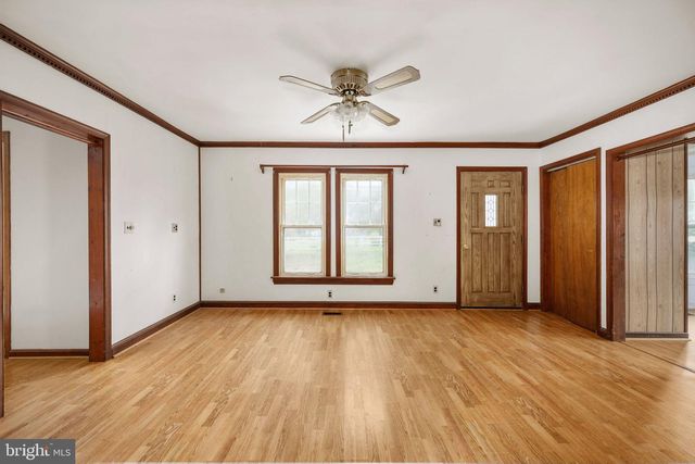 1881 FAIRPORT RD, Reedville, VA 22539