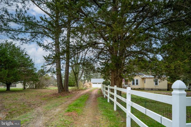 1881 FAIRPORT RD, Reedville, VA 22539