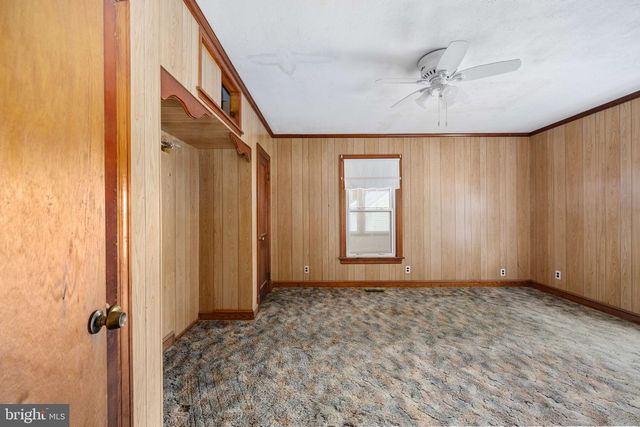 1881 FAIRPORT RD, Reedville, VA 22539