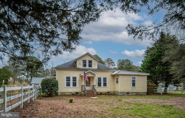 1881 FAIRPORT RD, Reedville, VA 22539