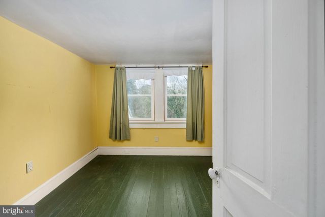 1881 FAIRPORT RD, Reedville, VA 22539