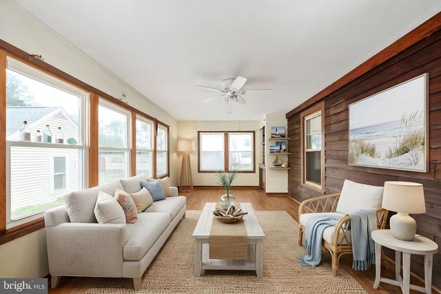 1881 FAIRPORT RD, Reedville, VA 22539