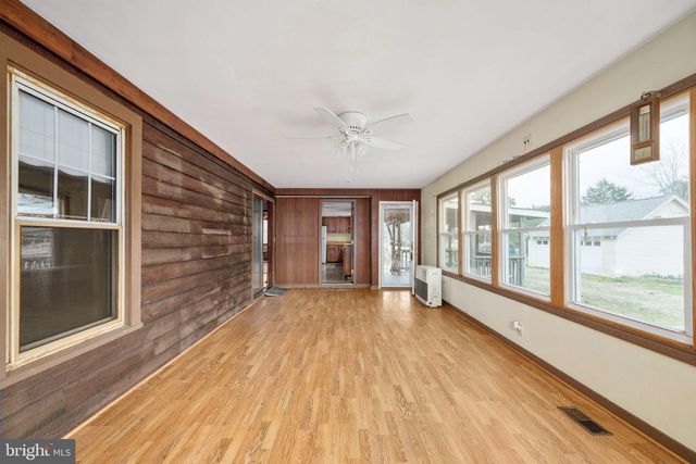 1881 FAIRPORT RD, Reedville, VA 22539