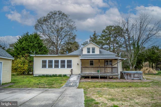 1881 FAIRPORT RD, Reedville, VA 22539