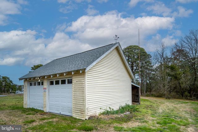 1881 FAIRPORT RD, Reedville, VA 22539