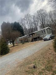 2658 Valleyspring Road, Kernersville, NC 27284