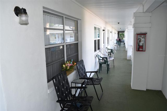 4746 AZALEA DRIVE 208C, New Port Richey, FL 34652