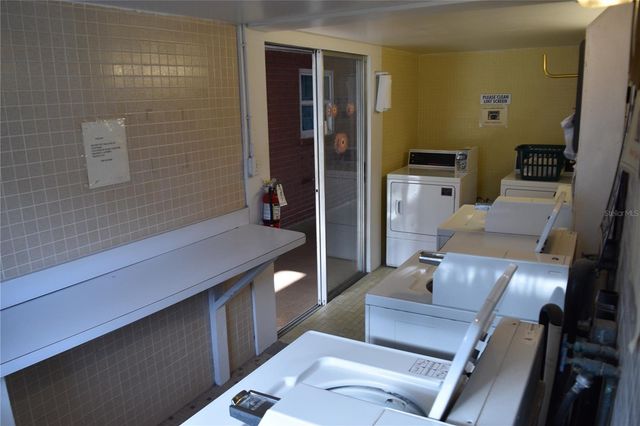 4746 AZALEA DRIVE 208C, New Port Richey, FL 34652