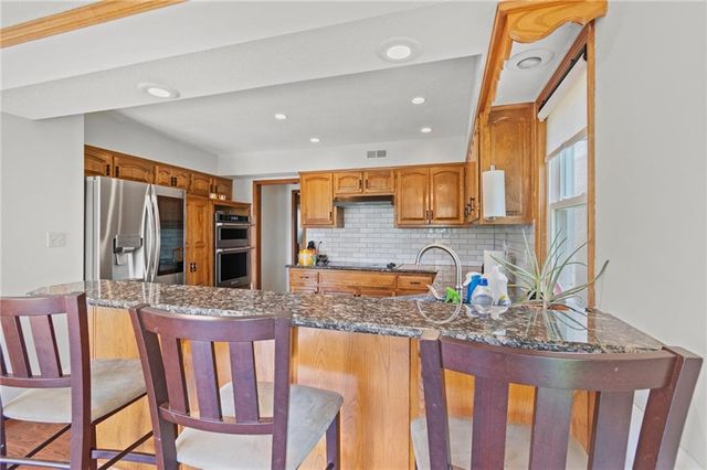 6724 N Quincy Circle, Kansas City, MO 64119