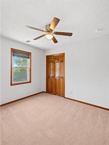 6724 N Quincy Circle, Kansas City, MO 64119
