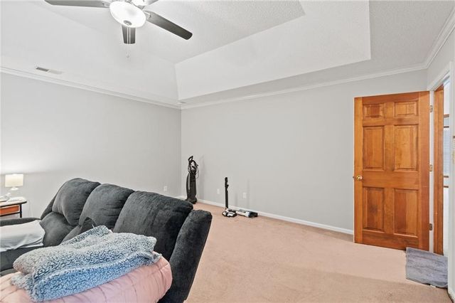 6724 N Quincy Circle, Kansas City, MO 64119