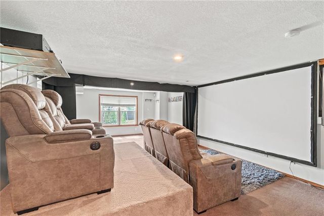 6724 N Quincy Circle, Kansas City, MO 64119