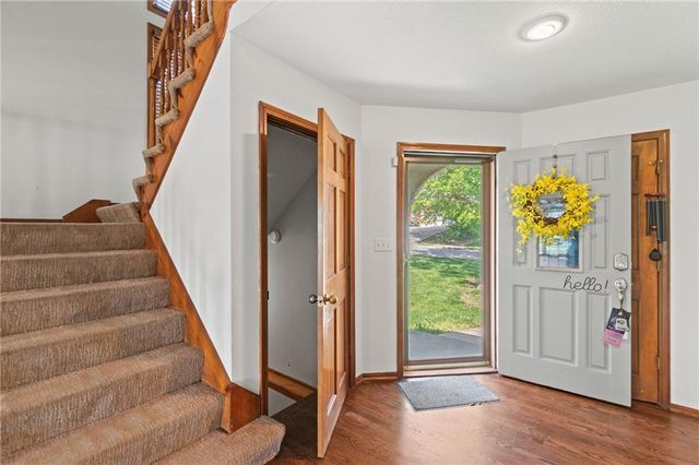 6724 N Quincy Circle, Kansas City, MO 64119