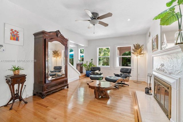 1042 Sorolla Ave, Coral Gables, FL 33134