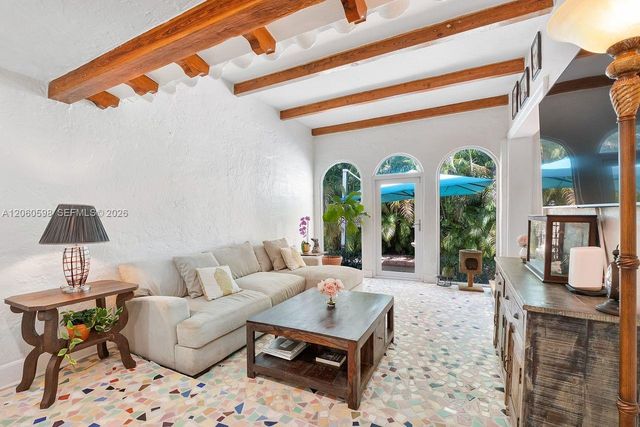 1042 Sorolla Ave, Coral Gables, FL 33134