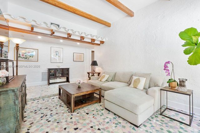 1042 Sorolla Ave, Coral Gables, FL 33134