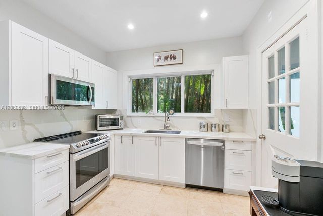 1042 Sorolla Ave, Coral Gables, FL 33134