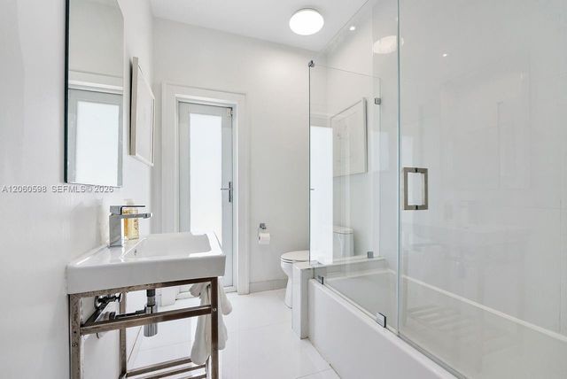 1042 Sorolla Ave, Coral Gables, FL 33134