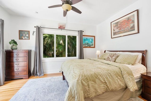 1042 Sorolla Ave, Coral Gables, FL 33134