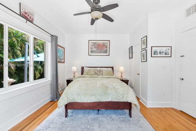 1042 Sorolla Ave, Coral Gables, FL 33134