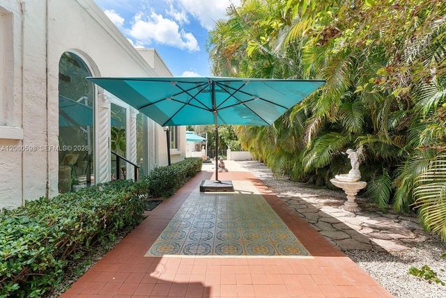 1042 Sorolla Ave, Coral Gables, FL 33134