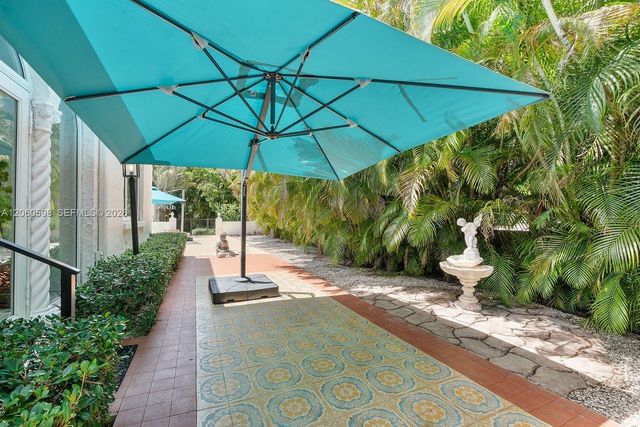 1042 Sorolla Ave, Coral Gables, FL 33134