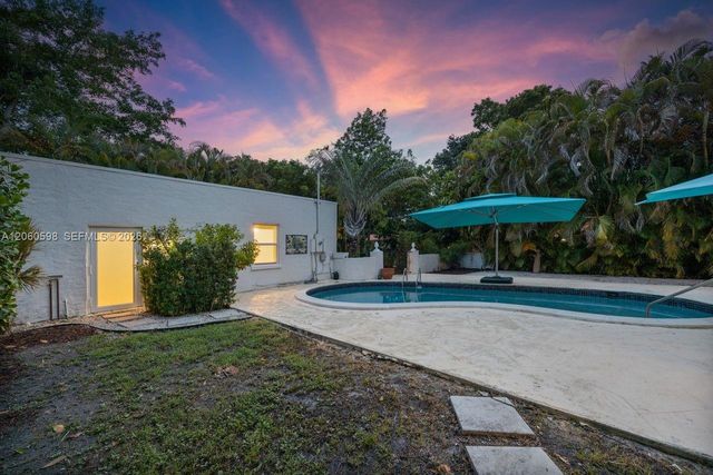 1042 Sorolla Ave, Coral Gables, FL 33134