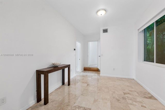 1042 Sorolla Ave, Coral Gables, FL 33134