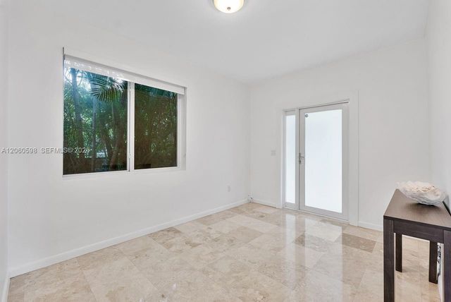 1042 Sorolla Ave, Coral Gables, FL 33134