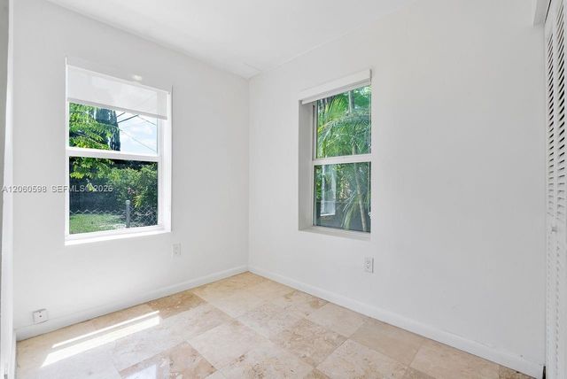 1042 Sorolla Ave, Coral Gables, FL 33134