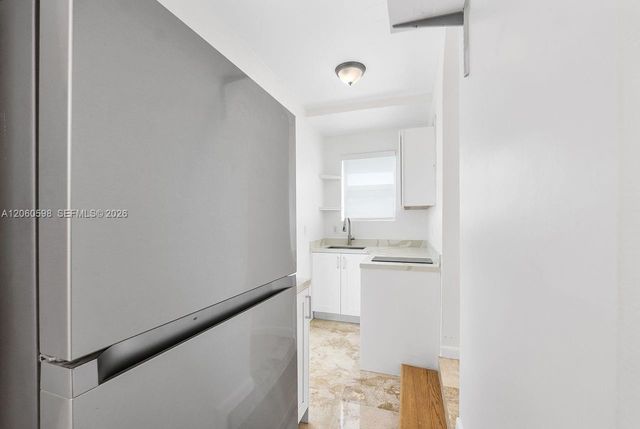 1042 Sorolla Ave, Coral Gables, FL 33134