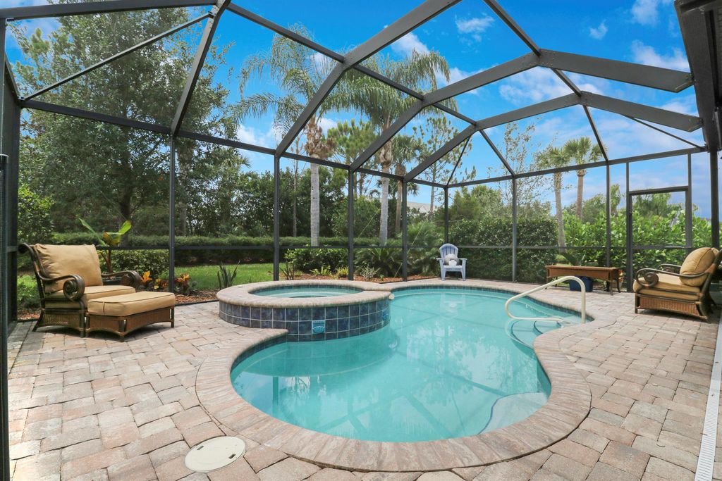 568 SE Monet Drive, Port St Lucie, FL 34984