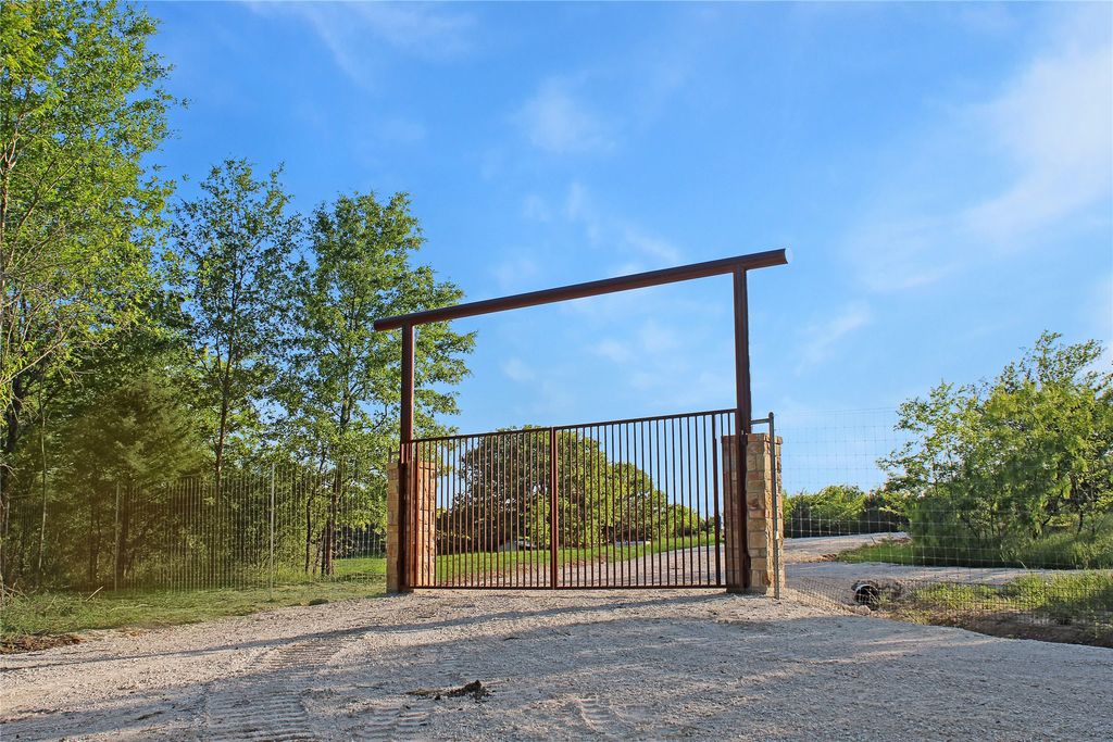 7304 Shady Lane, Scurry, TX 75158