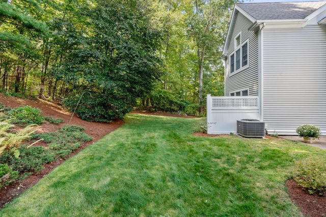 9 Highcroft Way 9, Hopkinton, MA 01748