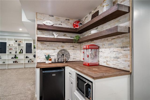 16331 S Ryckert Street, Olathe, KS 66062