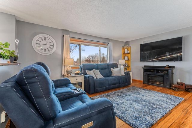 45325 Forest Boulevard, Harris, MN 55032