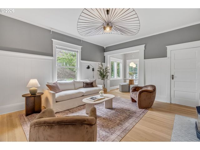 1927 Ne 24TH Ave, Portland, OR 97212