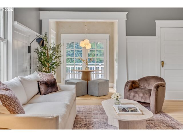 1927 Ne 24TH Ave, Portland, OR 97212