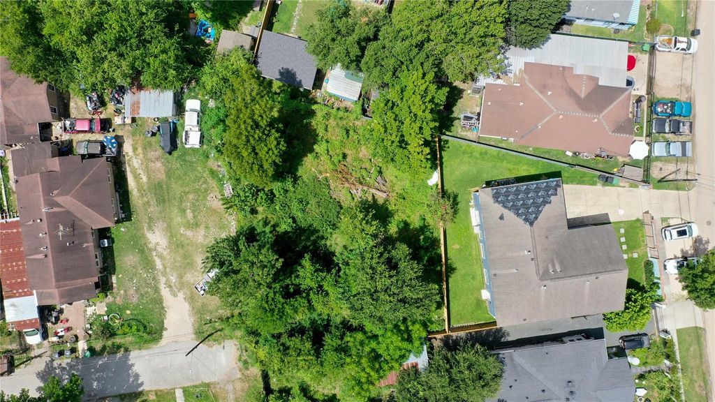 706 Embry Street, Houston, TX 77009